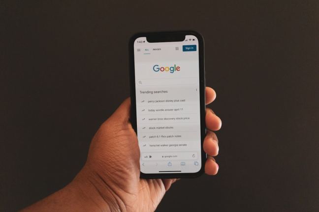 Infographic over sociale signalen die indirect Google ranking beïnvloeden.