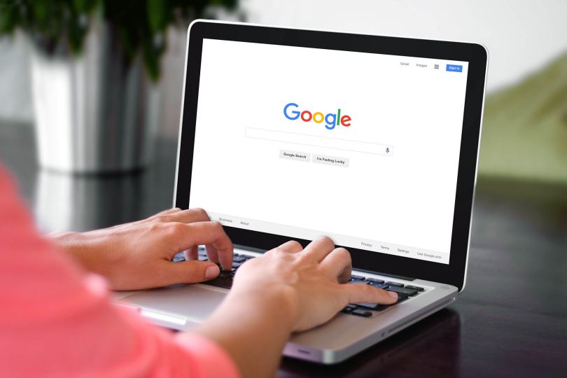 Infographic with steps for optimizing a Google My Business profile.