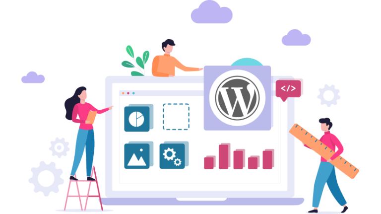 WordPress programmeur bekijkt code op monitor voor website optimalisatie.