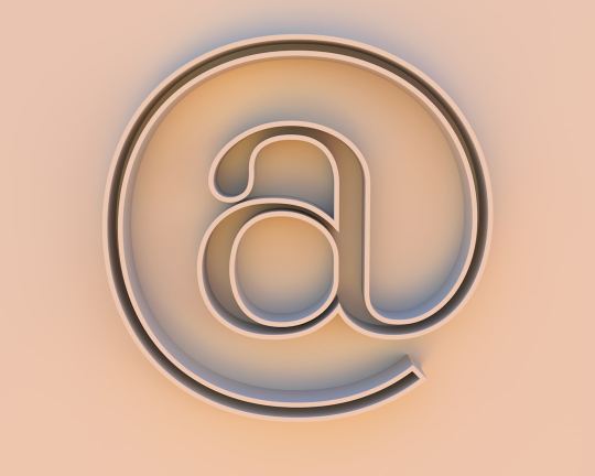 Voorbeeld van een professionele WordPress website op verschillende apparaten: desktop, tablet en mobiel.
